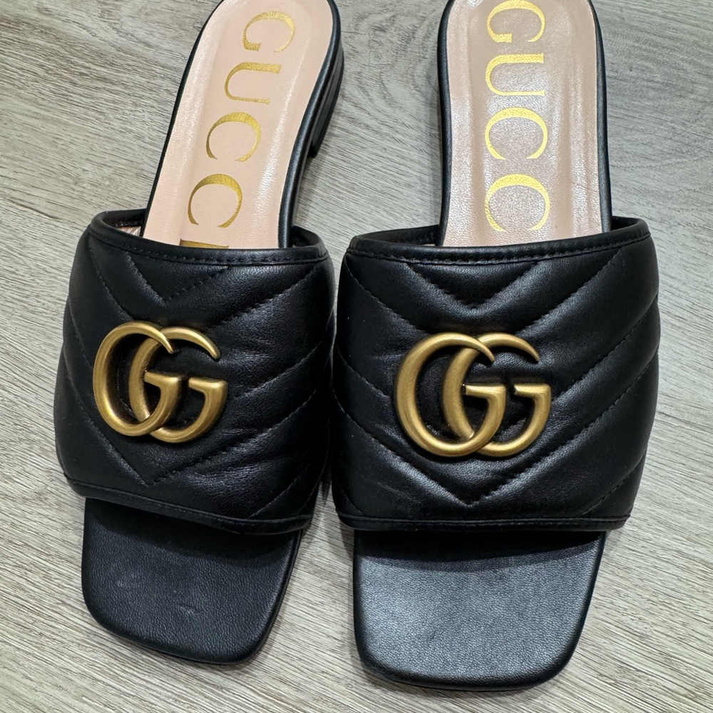 Gucci Women's Black Slide Sandals